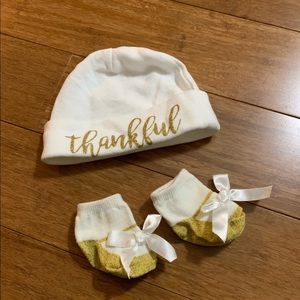 Thankful hat and socks pair